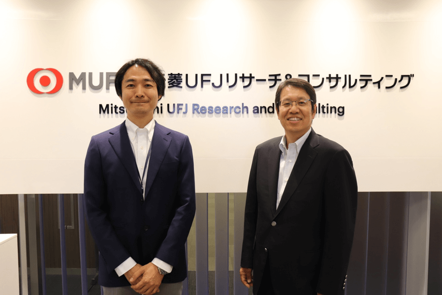 代表取締役副社長 コンサルティング事業本部長 中村正博様とコンサルティング事業本部 コンサルティング人材開発室長 名藤大樹様